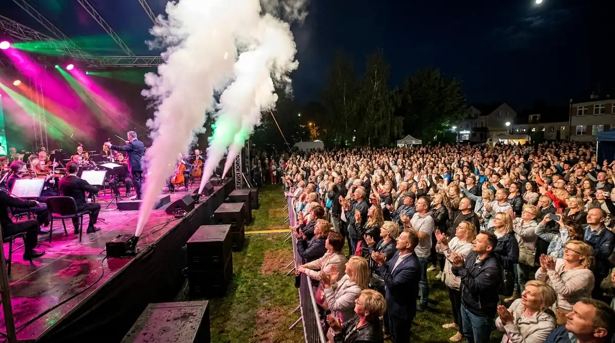 Koncert „Muzyka pod księżycem” w Rumi